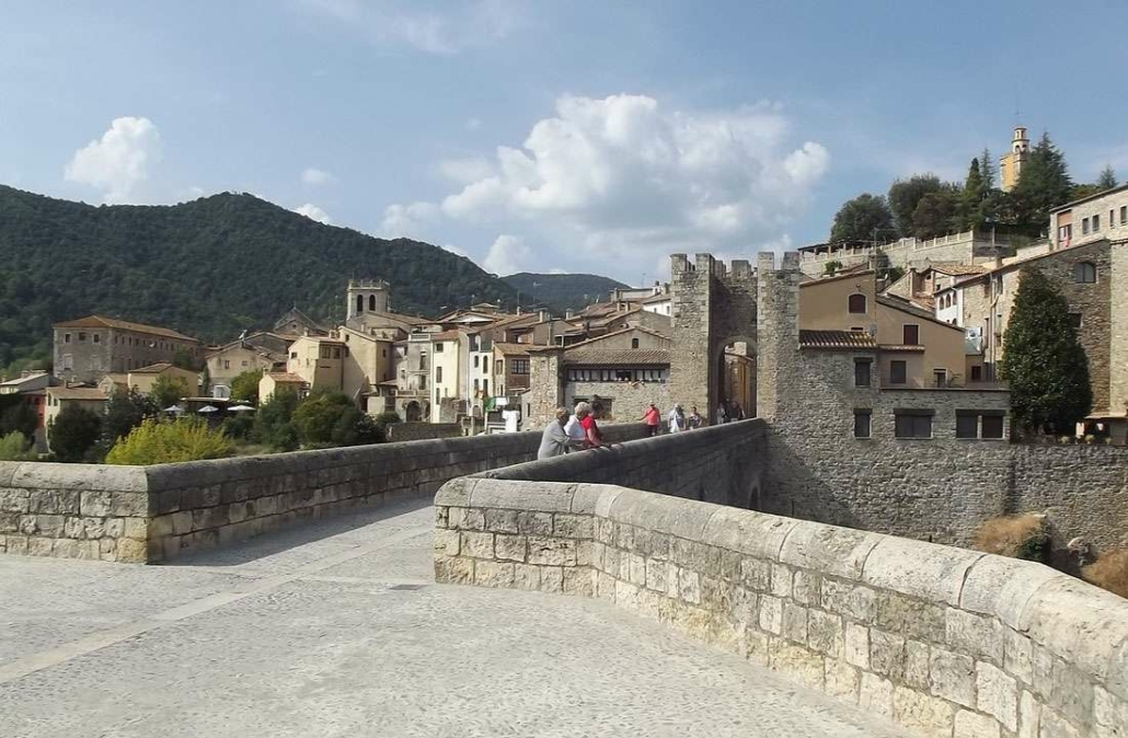 Besalu 