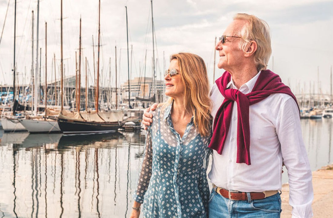 Custom build your tour 1100 x 720