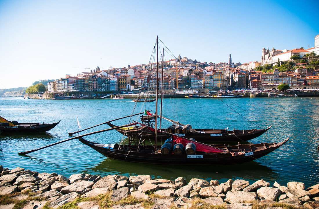 PORTO & DOURO VALLEY WINE TOUR