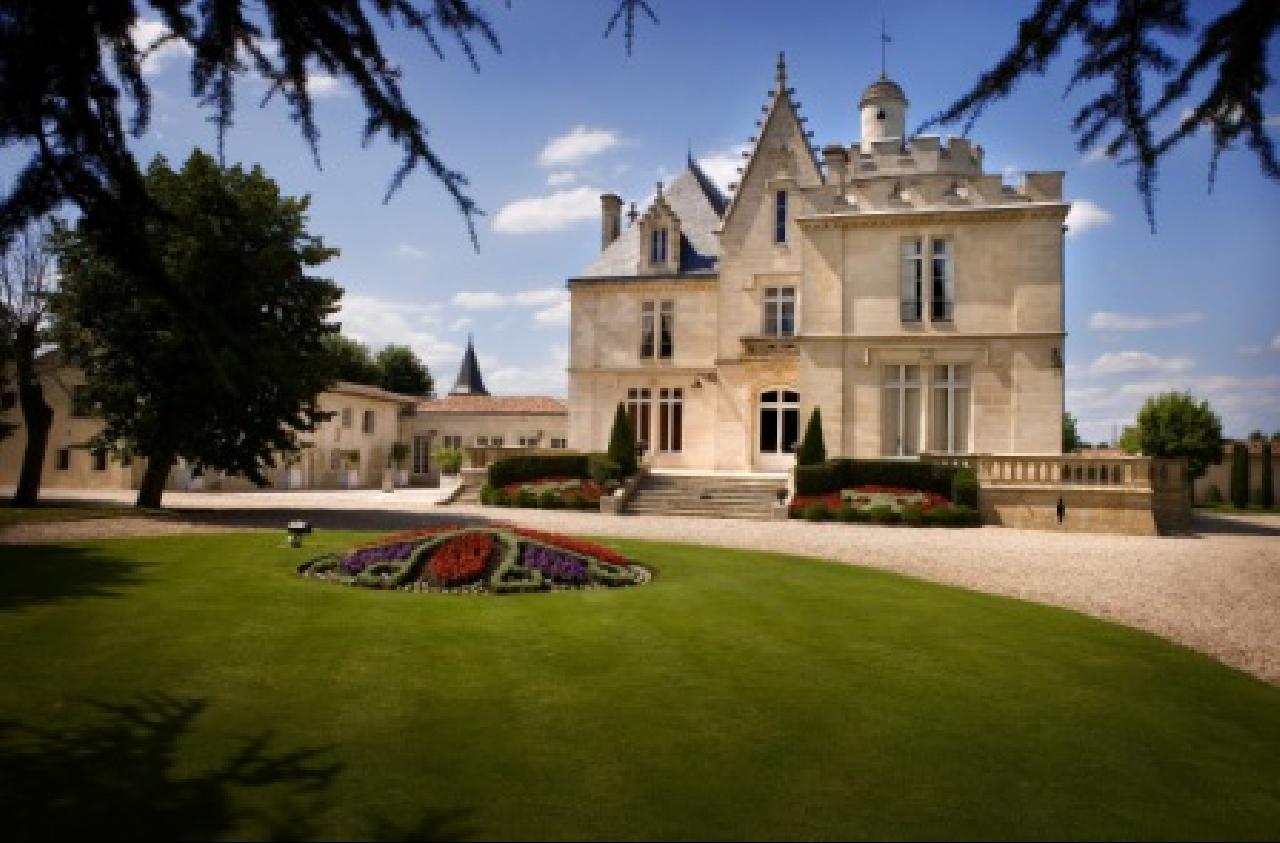 chateau pape clement winery Bordeaux